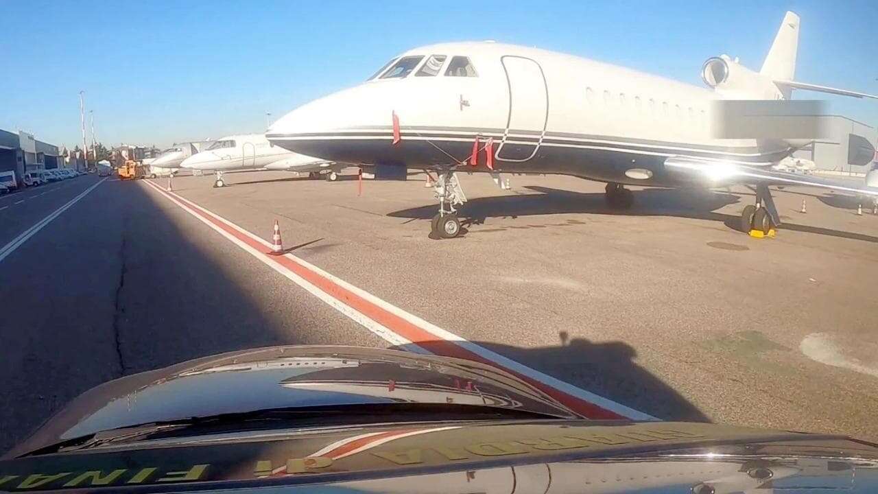 Linate, multate 114 società private di aerotaxi per evasione della tassa ambientale negli ultimi cinque anni