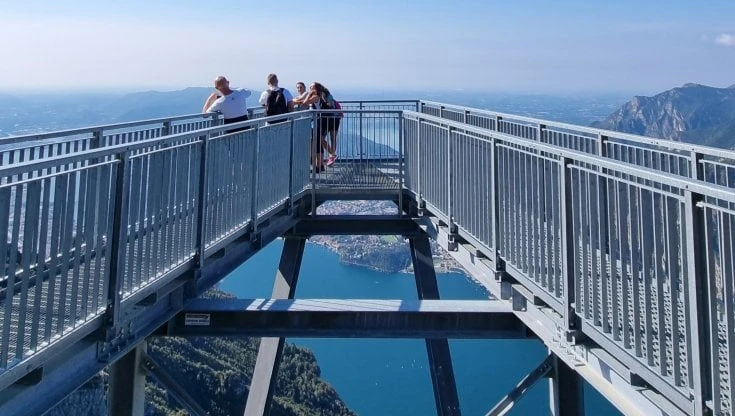 Cosa fare a Pasqua in Lombardia: dal Belvedere sospeso nel vuoto all'Isola Bella 5 idee di viaggio e scoperte