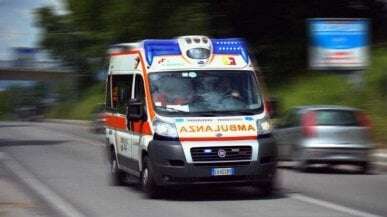 Incidente sul lavoro, 65enne cade da impalcatura e muore