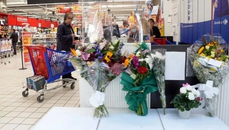 Assalto al Carrefour del centro commerciale MilanoFiori: pm Milano chiude indagini su Andrea Tombolini