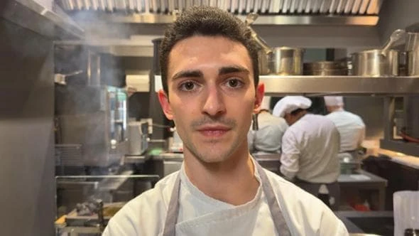 Brodo di Casera e polline nel risotto di 142: la ricetta dello chef Zappalà