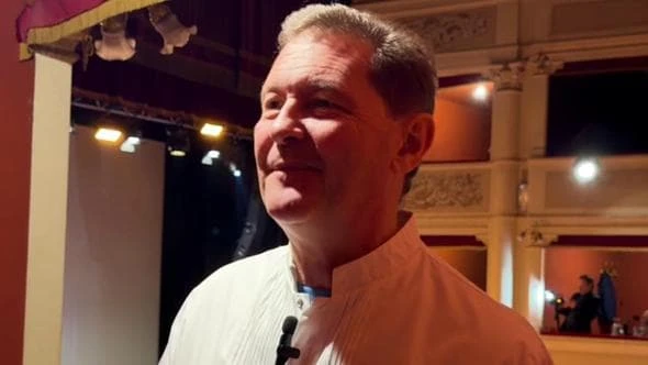 Palco, platea e palchi apparecchiati: Enrico Cerea racconta la cena a teatro