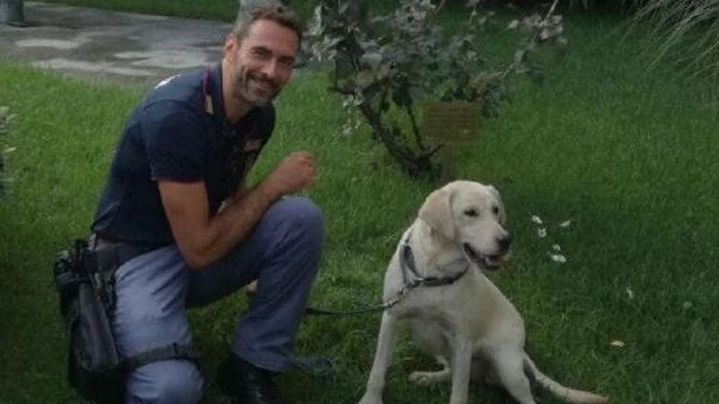 Addio a Maya, cane antiesplosivo da sette anni in servizio nella Polizia: “Buon ponte, e grazie”