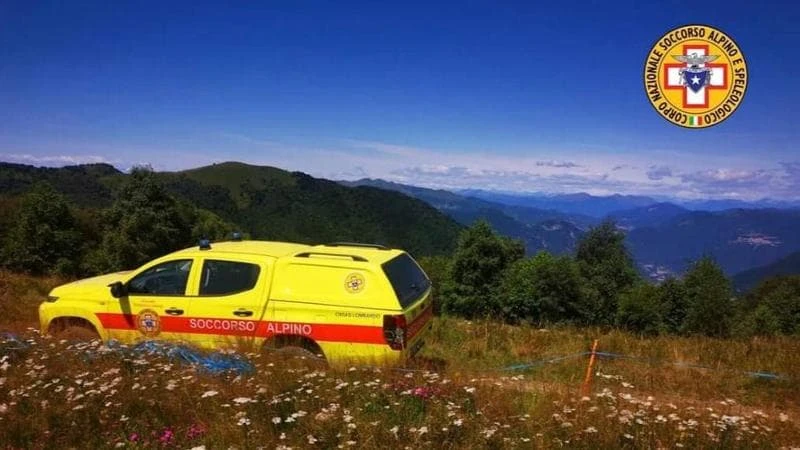 Cadavere ritrovato nei boschi di Varese: aveva abiti invernali, la morte settimane fa