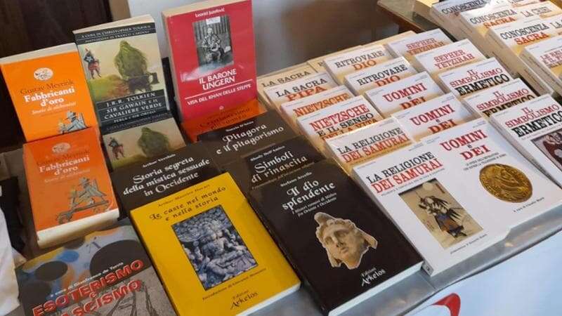 Editoria nera, la fiera Librincorte a Opera: Anpi e antifascisti chiedono la sospensione