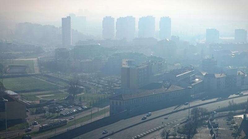 Pm10 oltre i livelli di guardia: in vigore le misure antismog a Milano, Cremona, Lodi e Pavia