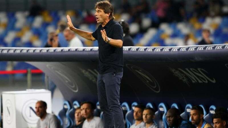 Conte: “Faccio parte della storia della Juventus, ma la panchina non è a vita. Napoli a Torino pronto a sporcarsi l’abito buono”