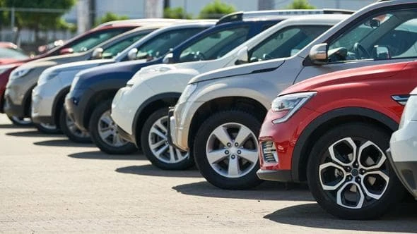 Altro che auto elettriche, l’usato resta la prima scelta degli italiani. Ecco perché