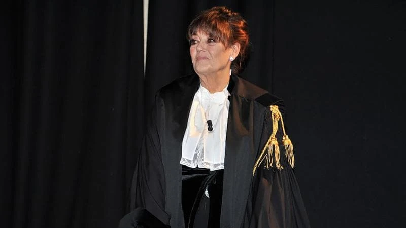 Bernardini de Pace sul caso ‘Mia moglie’: “Dovete denunciare e vi consolerete con tanti soldi”