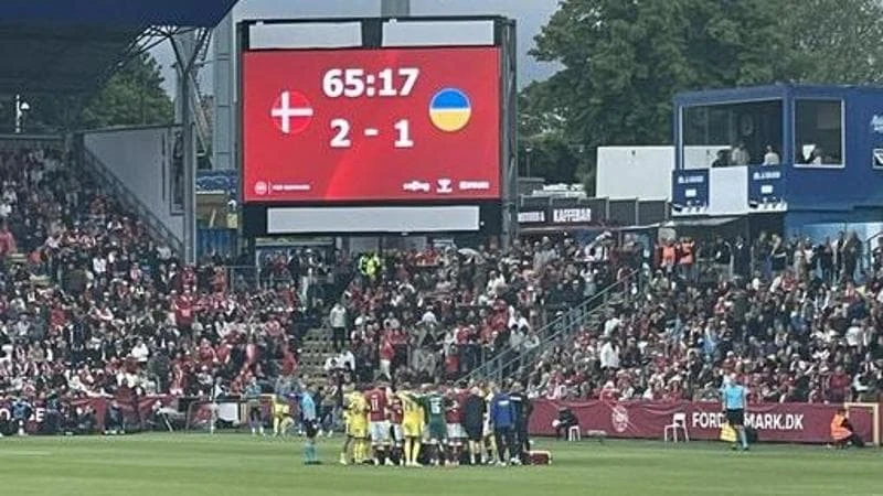 Eriksen, malore in campo nella gara tra Danimarca e Ucraina: “È cosciente”