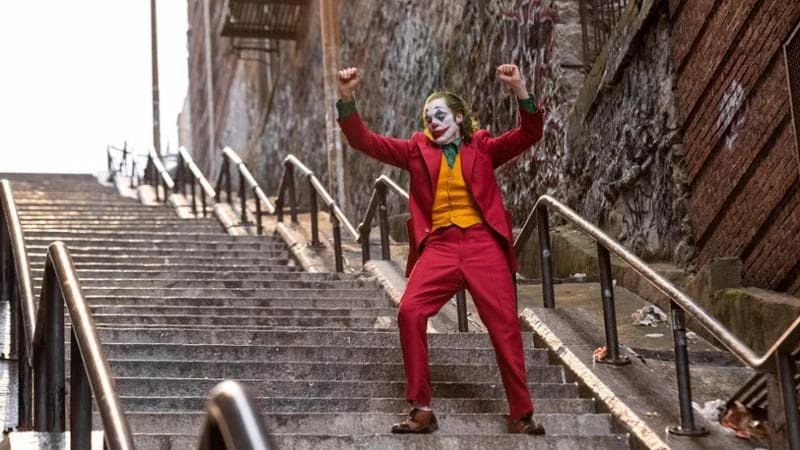 Joker 2 non balla in sala. Anticipato lo streaming: sulle piattaforme dal 29 ottobre 