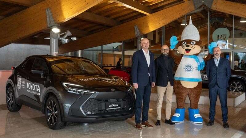 Toyota consegna le prime auto per i Giochi Mondiali Invernali Special Olympics Torino 2025