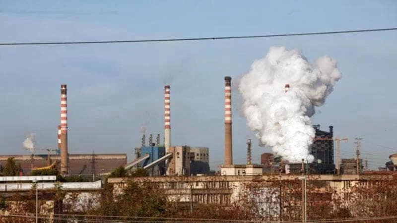 Ex Ilva, annullata la gara per l’impianto dell’acciaio green da un miliardo: “Offerta non conforme”