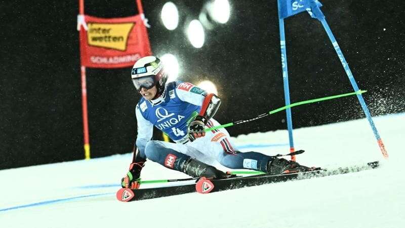 Odermatt, rimonta a metà: terzo recuperando 9 posizioni a Schladming. Vince Steen Olsen