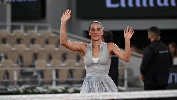 Kostyuk alla russa Andreeva: “Non so come faccia a dormire mentre il suo Paese uccide altre persone”
