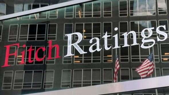 Il giudizio della agenzie di rating per l’Italia: S&P conferma la tripla B, Fitch alza l’outlook a positivo. “Ma la sfida è il debito”