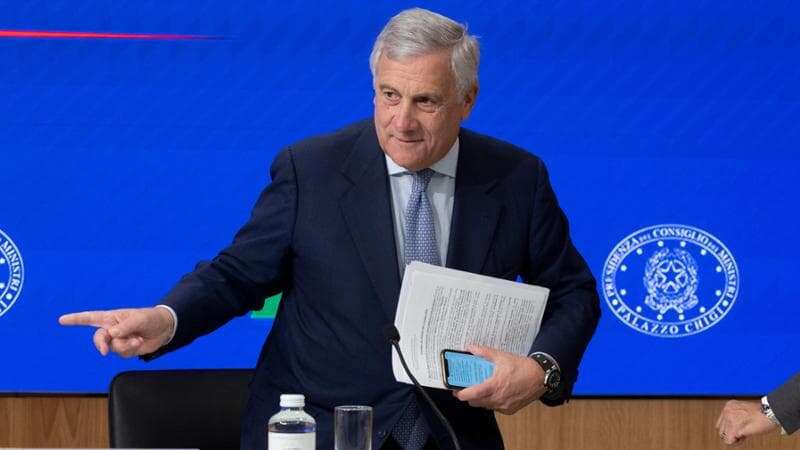 Cittadinanza, Tajani lancia lo Ius Italiae. Magi: “Se proposta peggiorativa, non ci stiamo”