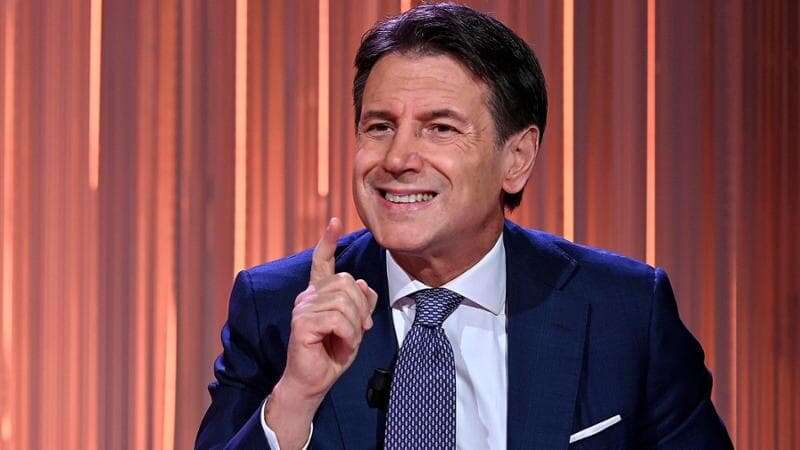 Conte: “Sono in politica perché mi ha pregato Grillo, non vedo un rischio scissione”