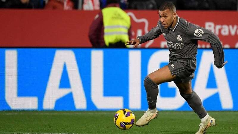 Mbappé allontana le accuse di stupro: 