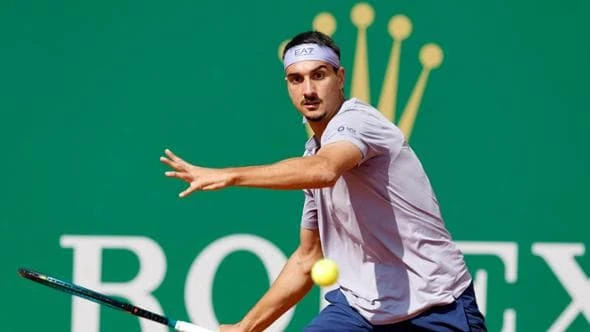 Sonego subito fuori a Montecarlo, oggi in campo anche Berrettini e Cobolli