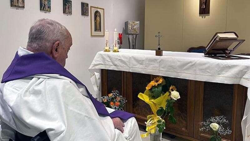 Papa Francesco di ritorno a Pasqua? Parolin: “Aspettiamo di sentire cosa dicono i medici”