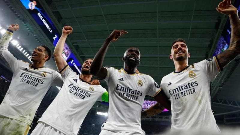 Joselu ribalta il Bayern in tre minuti grazie anche a una papera di Neuer (2-1): Real Madrid in finale contro il Borussia