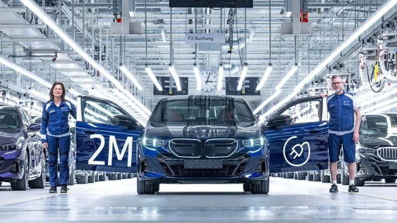 Bmw Group festeggia i due milioni di veicoli elettrici prodotti
