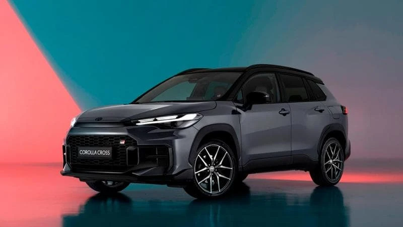 Nuova Toyota Corolla Cross, ora anche in versione Gr Sport
