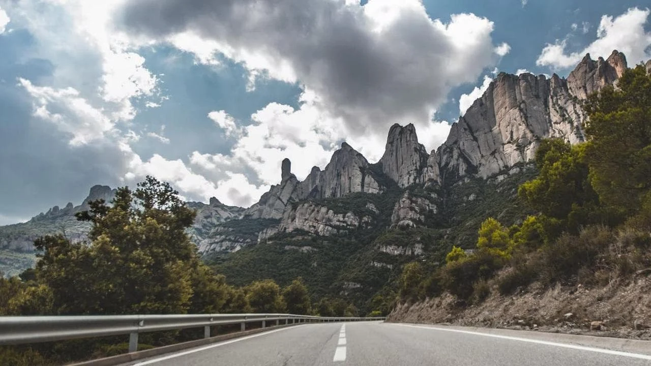 Dove si viaggia meglio in auto in Europa? Spagna prima, Italia fuori dalla top ten