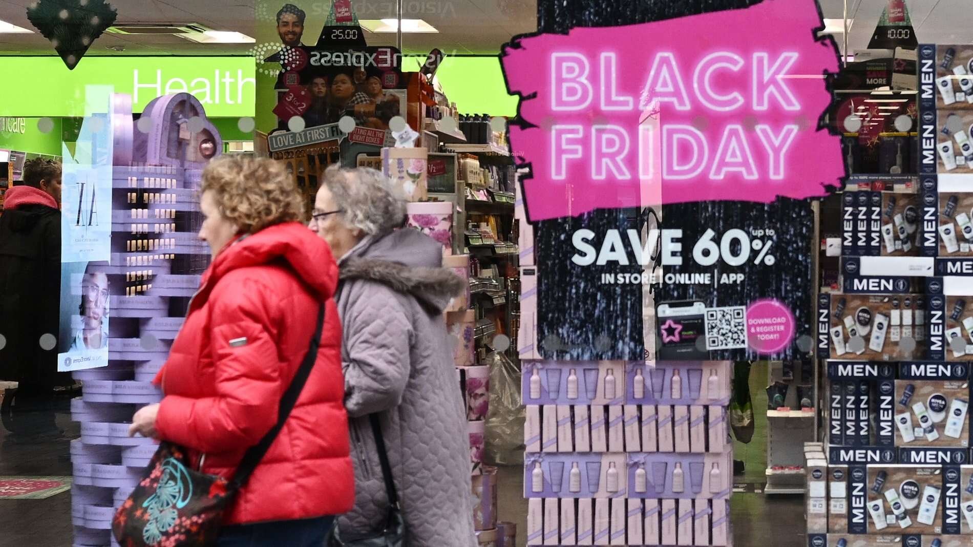 Il beauty domina la corsa agli acquisti. Storia e origini del Black Friday