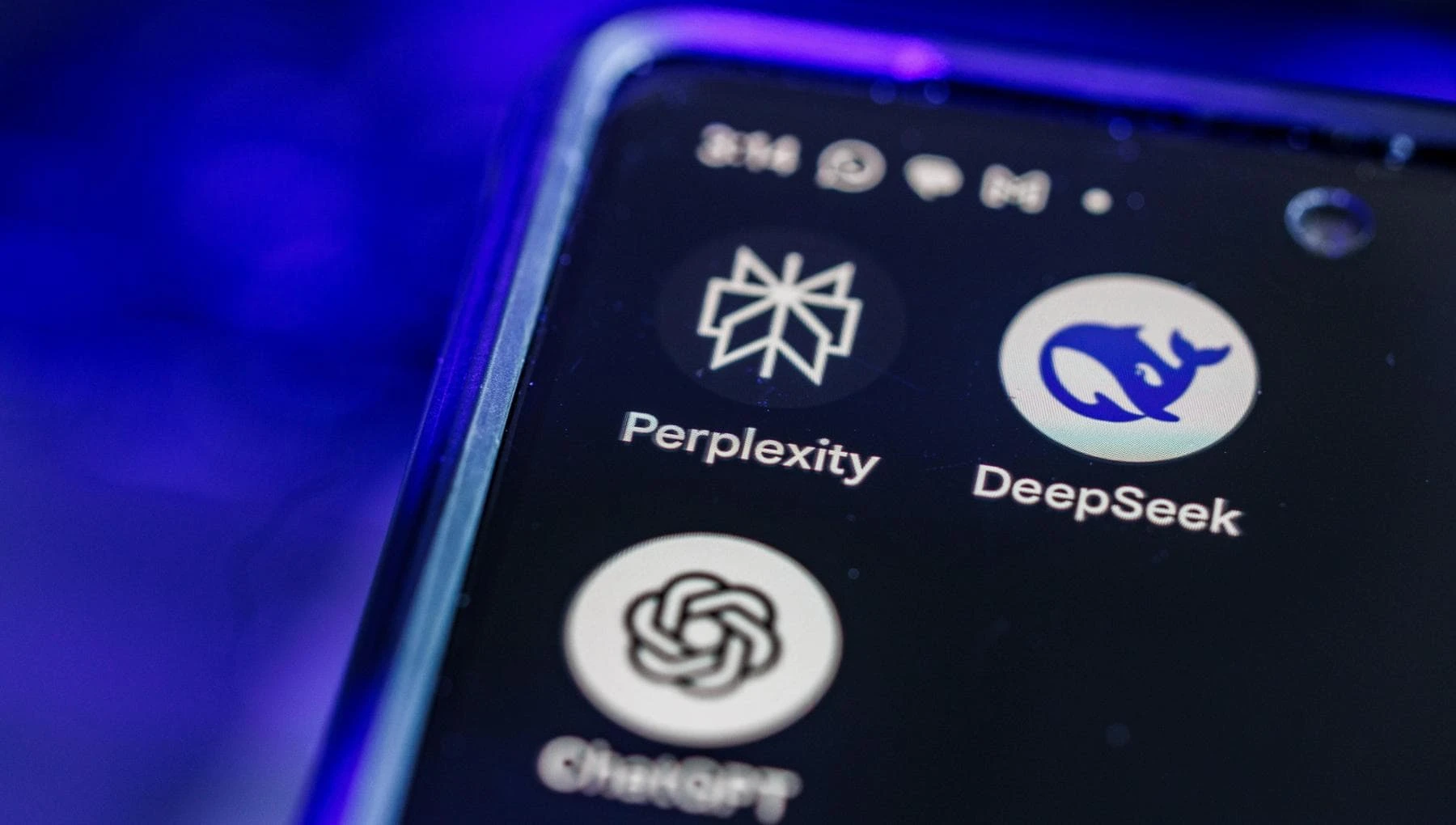 Perplexity, trattative con Samsung e Motorola per integrare la ricerca IA negli smartphone