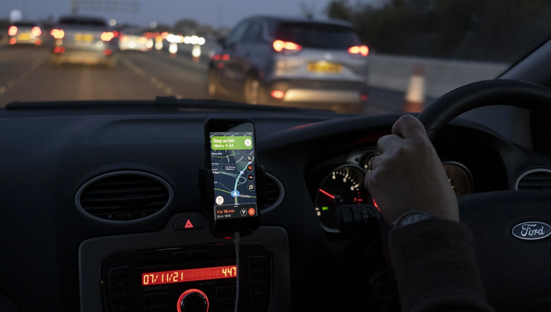 Camion e camper, il buco nero di Google Maps: i trucchi per sopravvivere alle chiusure in autostrada. E ai ponti bassi
