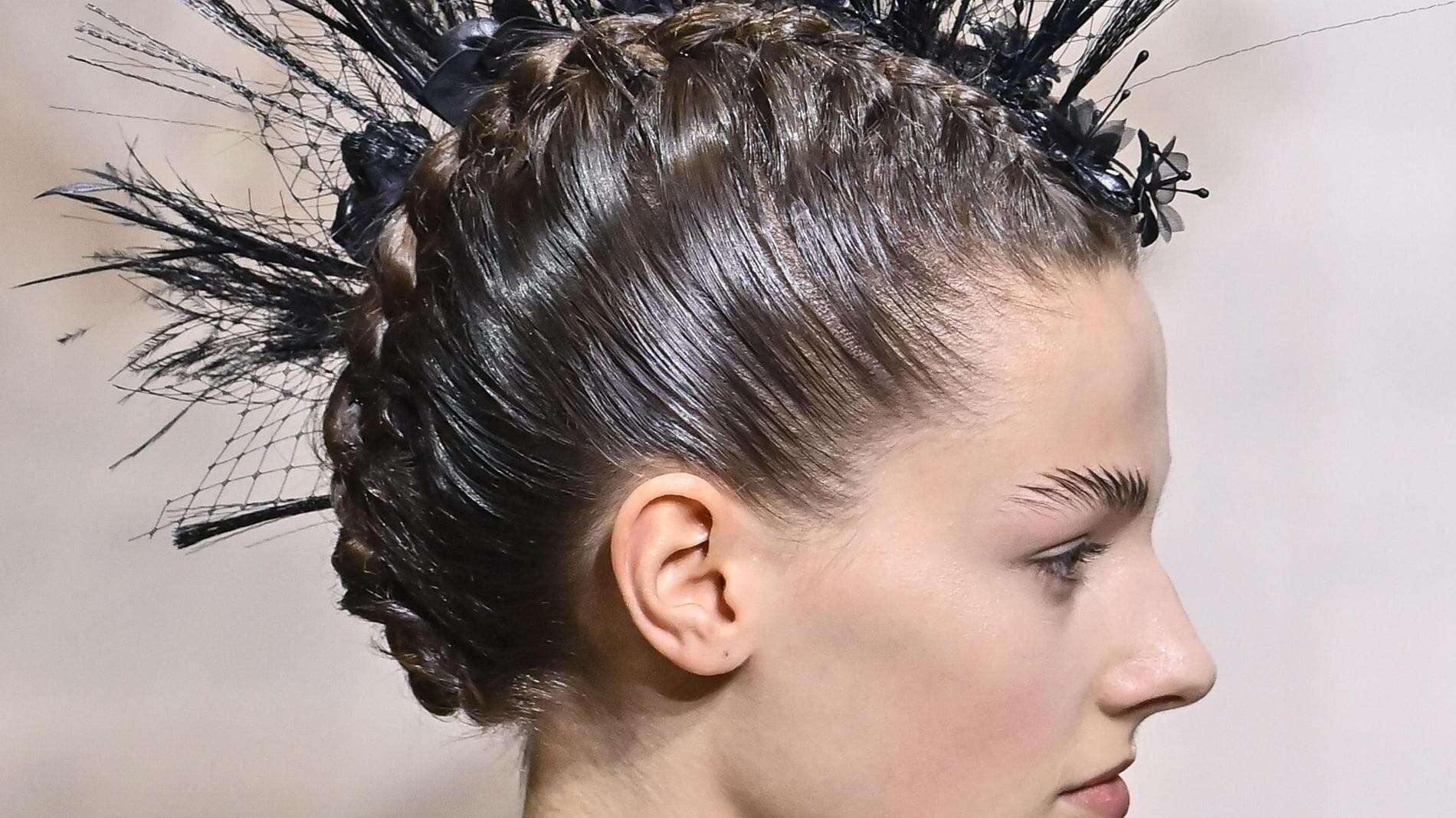 Trecce superstar, dalle cornrows a quelle couture sono l’acconciatura di tendenza