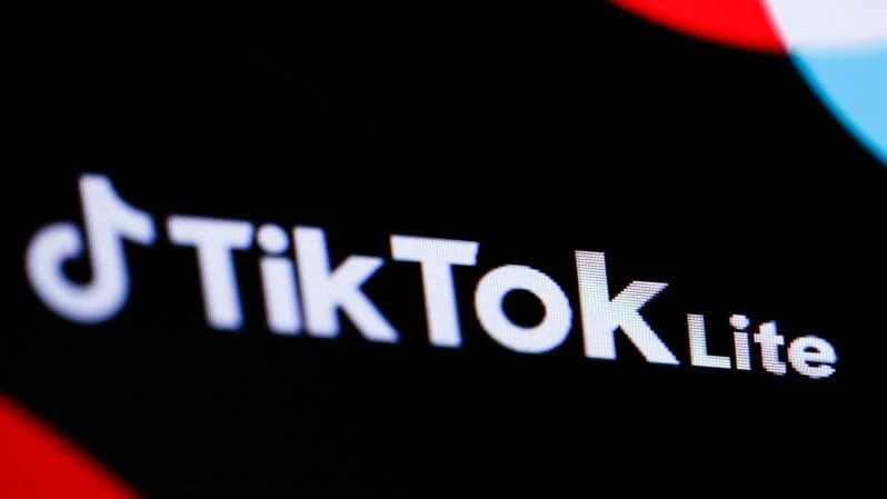 TikTok Lite, l’app a premi finisce nel mirino dell’UE: “Può creare dipendenza”