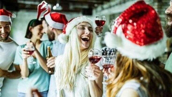 Brindisi e note: ecco la colonna sonora dei vini per celebrare Santa Claus