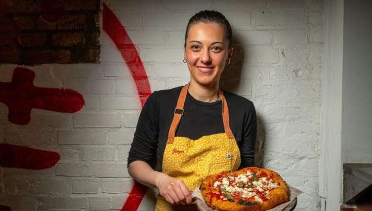 Giorgia Caporuscio, la regina delle pizze di New York che insegna alle donne come diventare pizzaiole