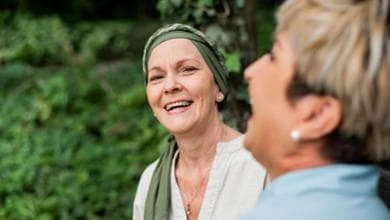 Vaccini, le raccomandazioni degli oncologi per chi ha un tumore (e contro le fake news)