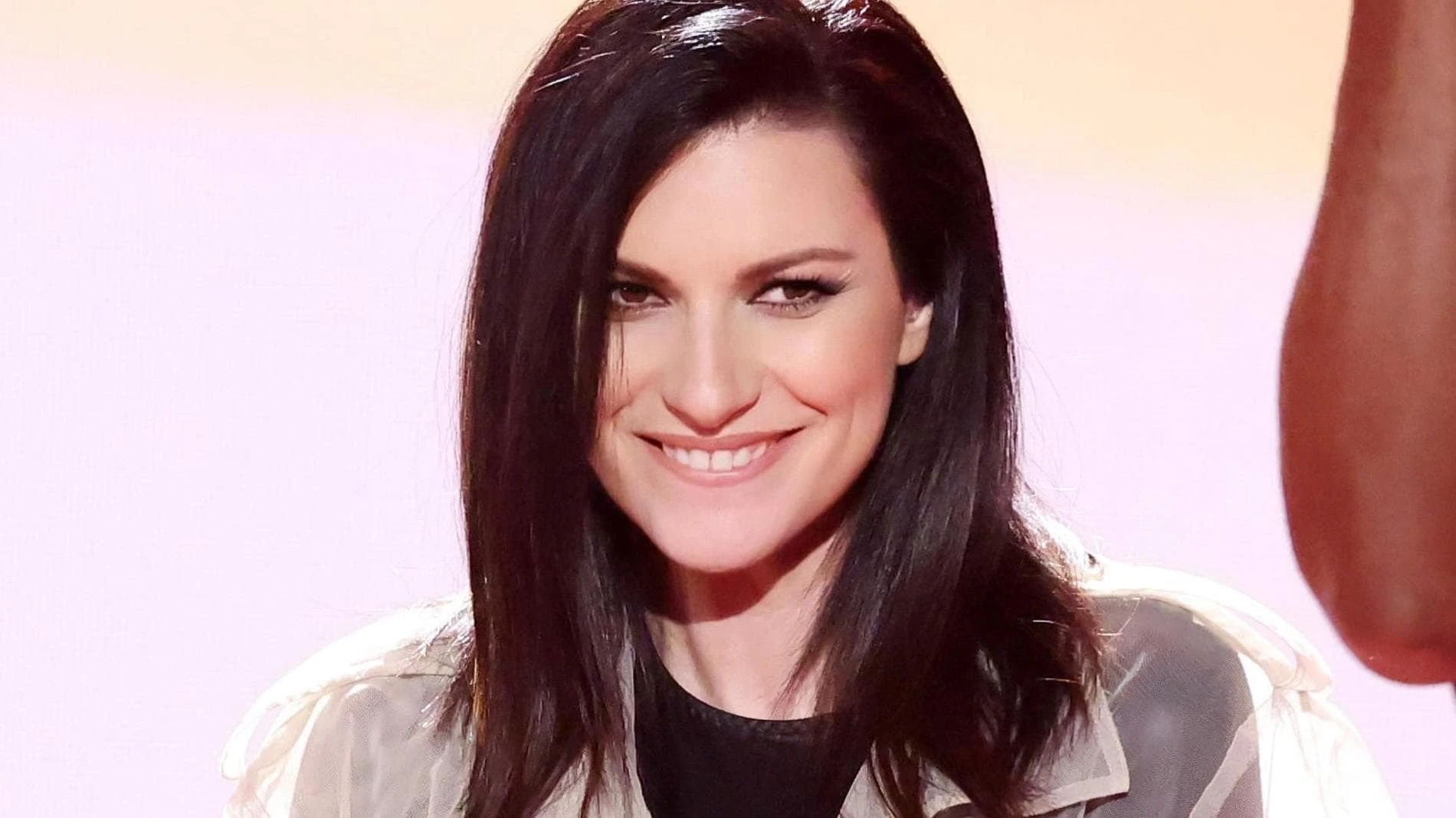 Laura Pausini: “Dimagrita con fatica e costanza, niente metodi veloci”
