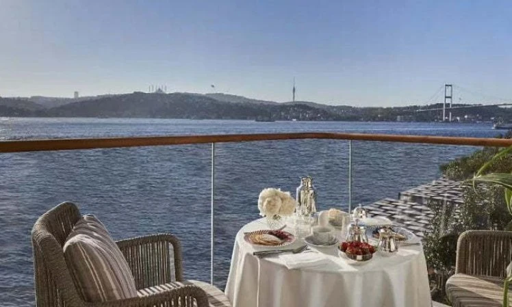 Meze al formaggio, frittate e caffè turco: per colazione la meta è Istanbul