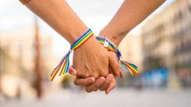 Farmaceutica e inclusione: nasce la prima alleanza tra aziende per i diritti Lgbtq+ sul lavoro