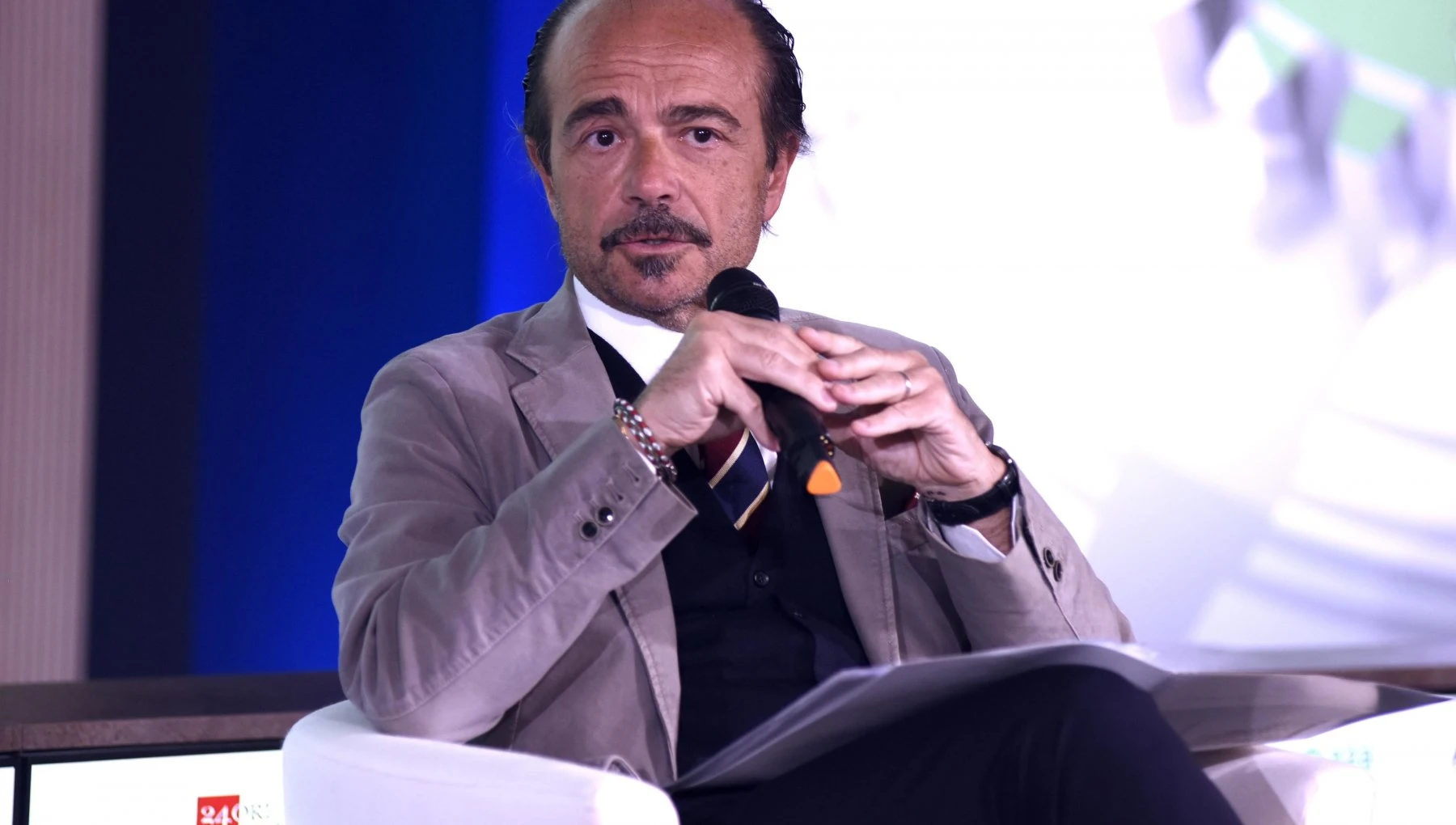Presentato il Comitato sull'Intelligenza artificiale, Butti: 