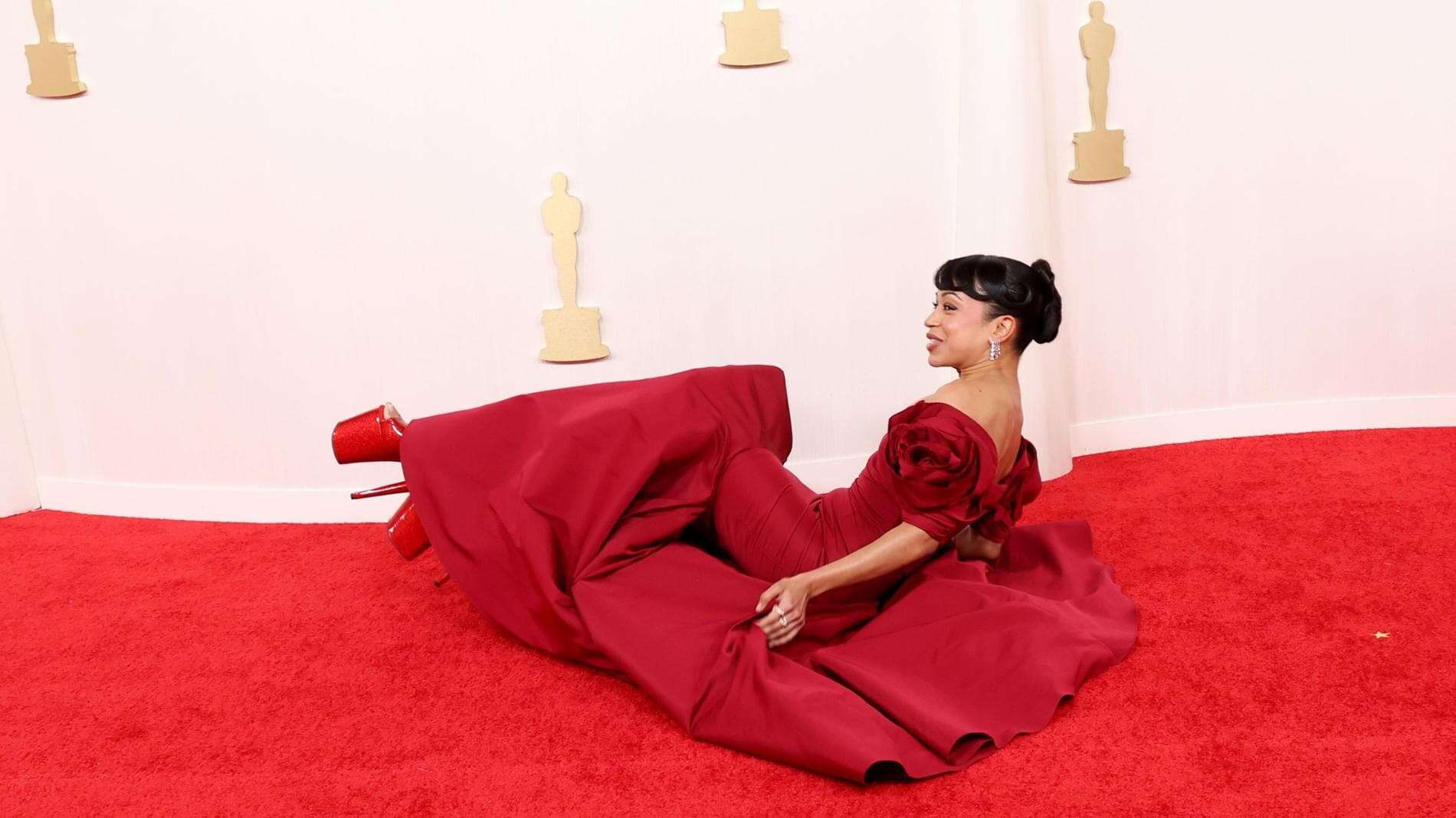 Dai tacchi alti ai gioielli, le regole di dress code sul tappeto rosso degli Oscar