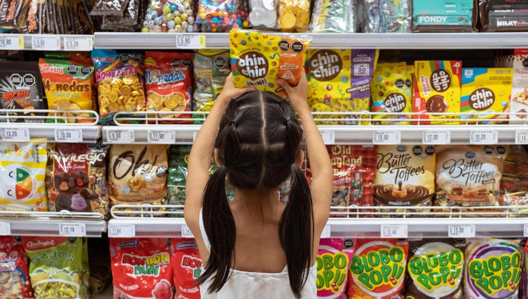 Nel mondo più bambini obesi che malnutriti: cosa dice il nuovo rapporto Unicef