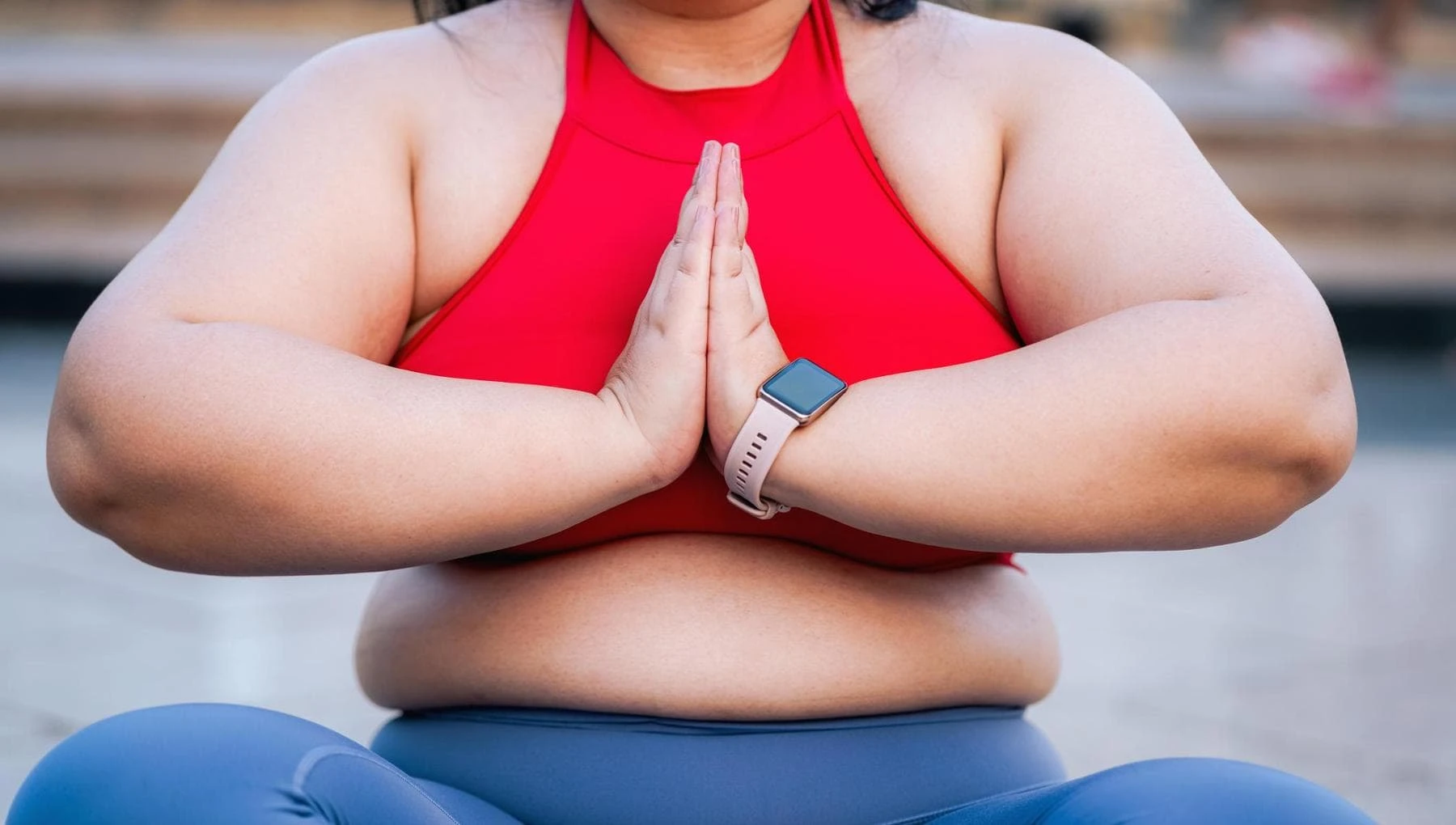 Obesità e sovrappeso: lo yoga è un toccasana