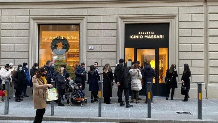 La coda del gusto: perché aspettare è parte del piacere