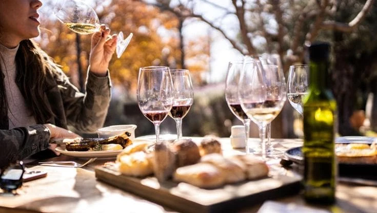 Cibo e vino italiani sono il volano del turismo, ma la parola d’ordine deve essere fare sistema