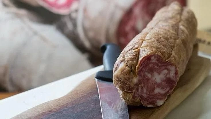 Dalla mostarda al salame, l’autunno si prende un posto a tavola