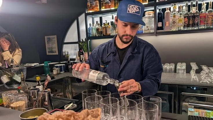 Shochu, il distillato giapponese arriva in Italia. Il produttore: “Nel ‘600 era già nei cocktail”