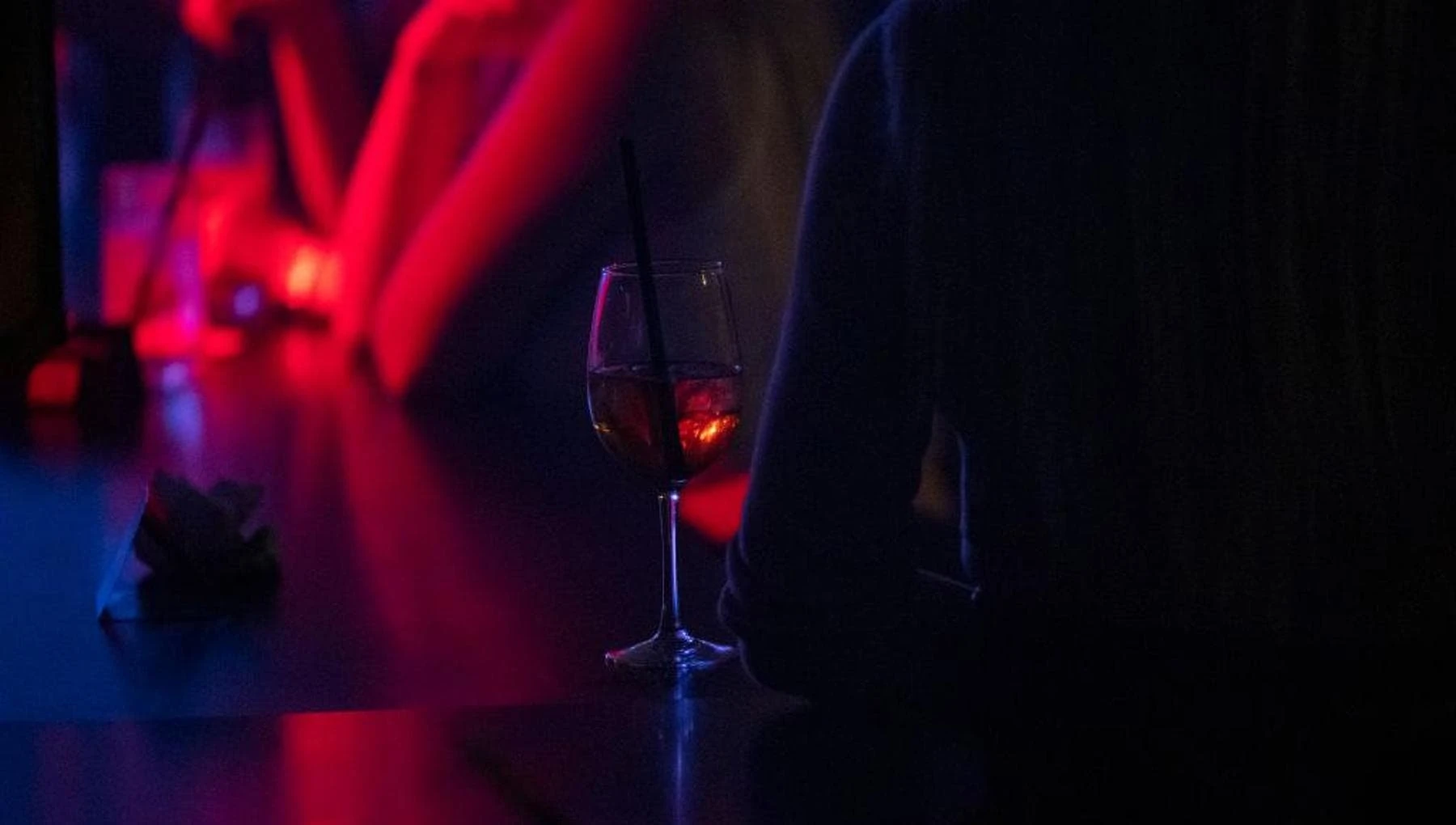 Droga dello stupro nei drink, creato un tatuaggio temporaneo che può rilevarla