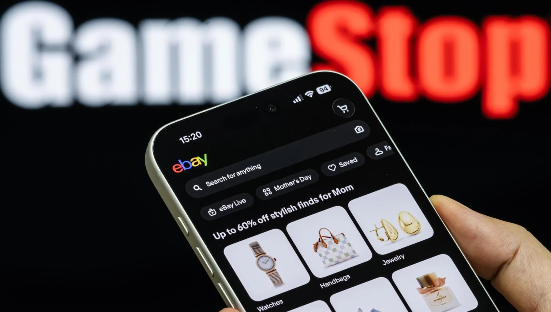 Perché GameStop vuole eBay? La logica dietro l’acquisizione